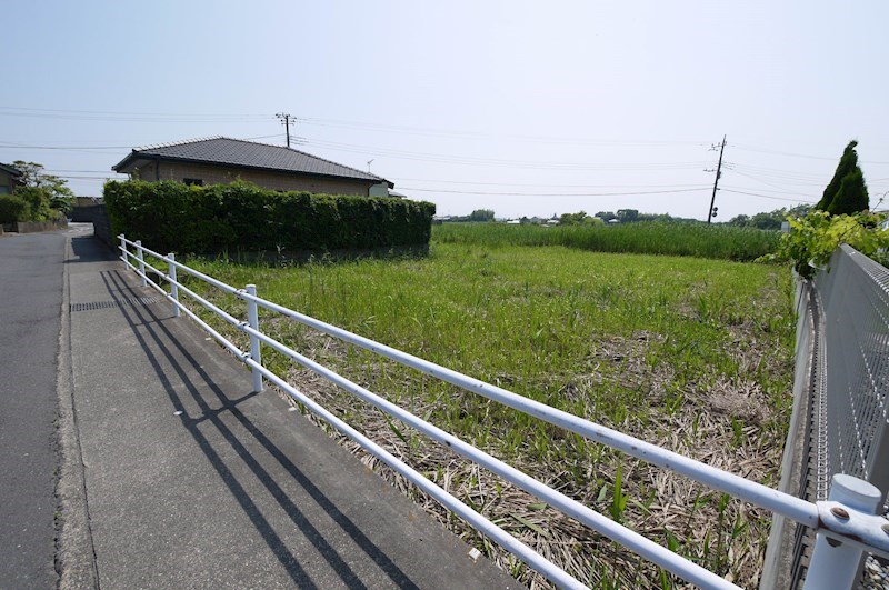 石名坂町１丁目７４７番１  現地写真（前面道路含む現地写真）