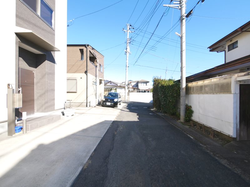 諏訪町３丁目４０８番  現地写真（前面道路含む現地写真）