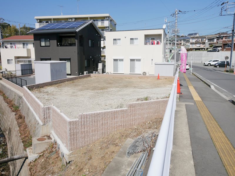 高鈴町２丁目８３番４  現地写真
