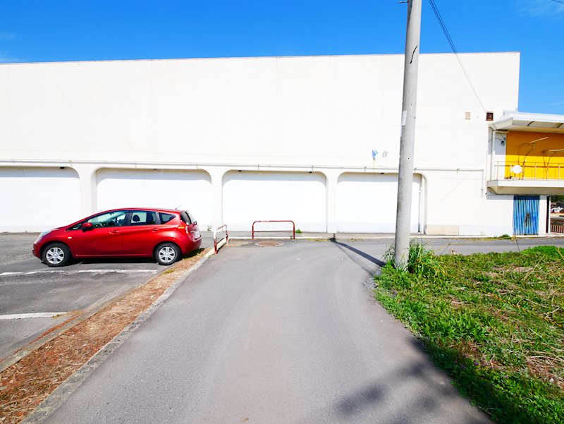 鮎川町６丁目２９８番  現地写真（前面道路含む現地写真）