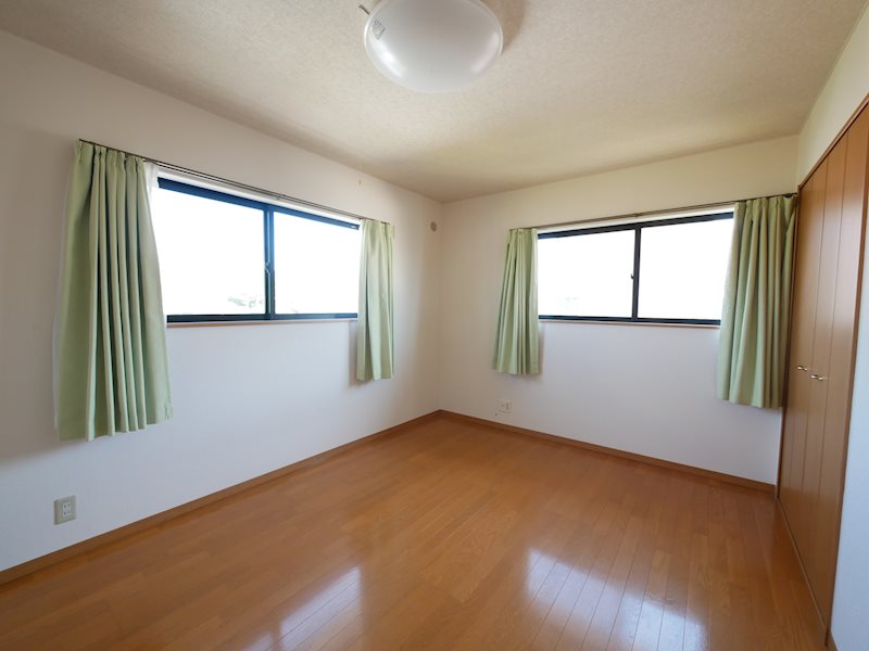 常陸太田市小目町字鴨志田９４０番５  内観写真（リビング以外の居室）