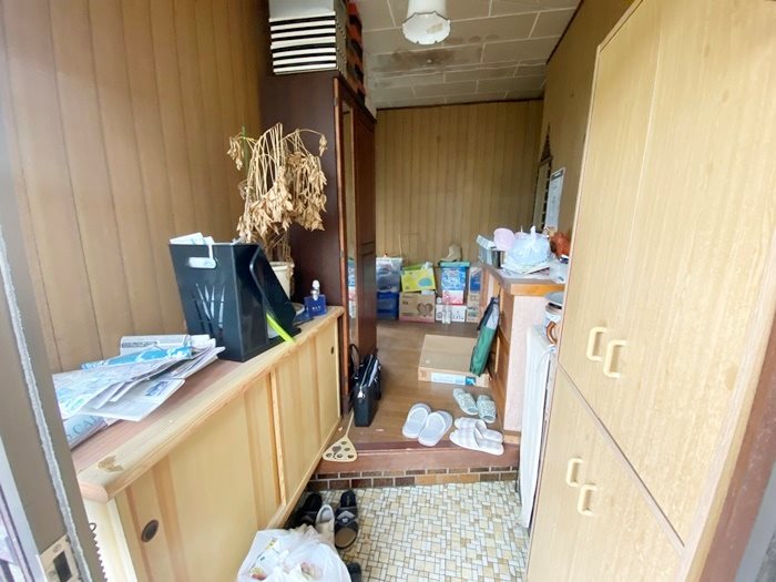 田尻町３丁目２１９７番７６  現地写真（玄関）