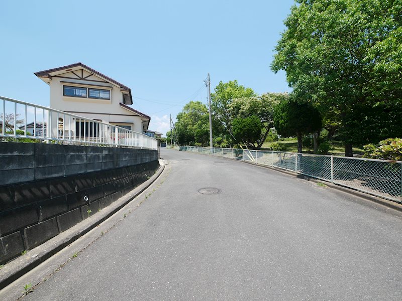 十王町伊師字長久保３９１２番７ 現地写真（前面道路含む現地写真）