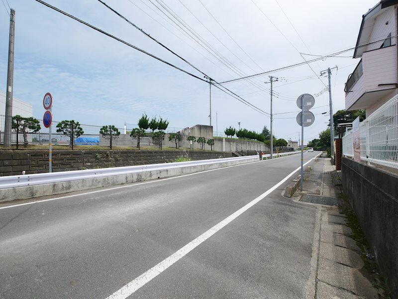 東成沢町２丁目１５４番 現地写真（前面道路含む現地写真）