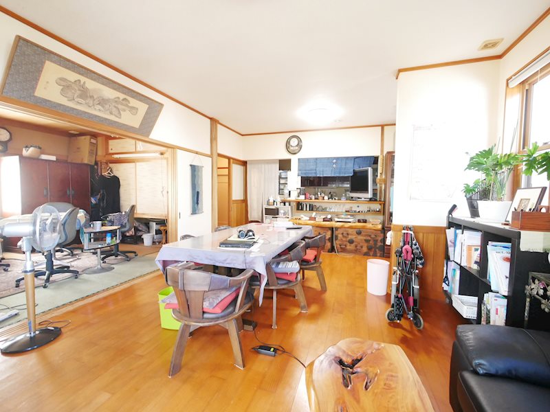 かみあい町２丁目３１５０番２４ 内観写真（リビング）