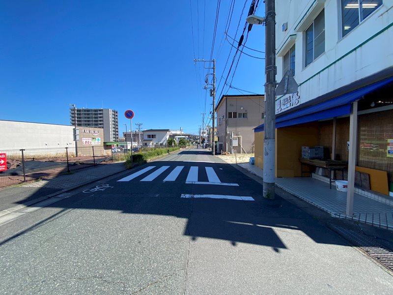 神峰町１丁目９７番 現地写真（前面道路含む現地写真）