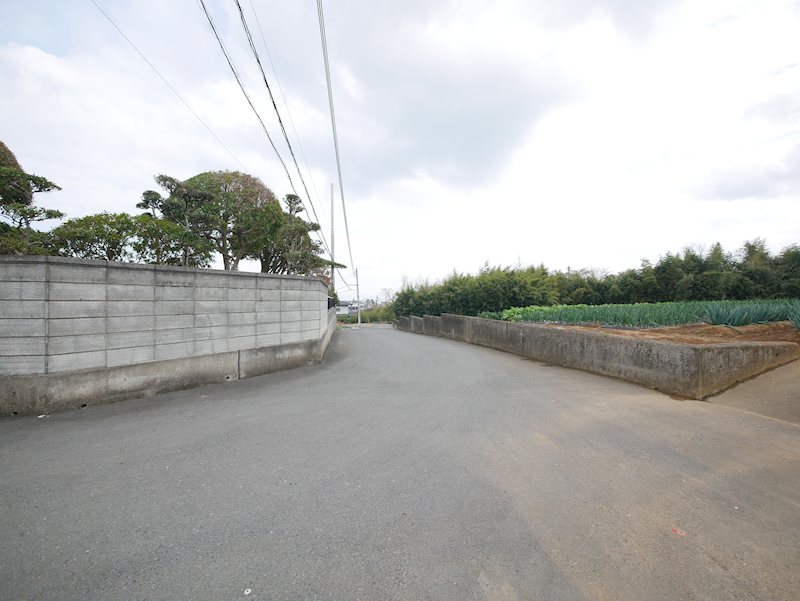 東滑川町４丁目2415番1、2416番、2417番1、2417番3 現地写真（前面道路含む現地写真）