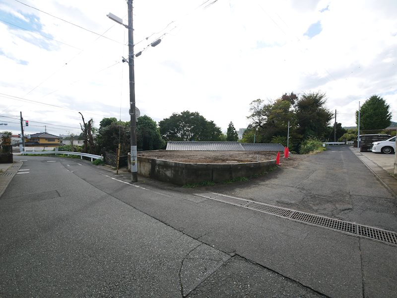 神峰町３丁目２番 現地写真（前面道路含む現地写真）