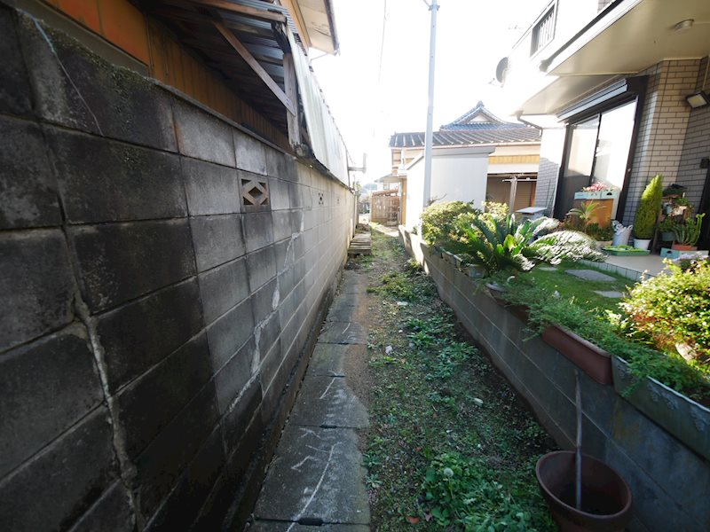 久慈町２丁目１９８０番２ 現地写真（前面道路含む現地写真）