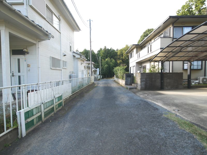 ひたちなか市大字高野字根崎２１８７番８、７、５ 現地写真（前面道路含む現地写真）