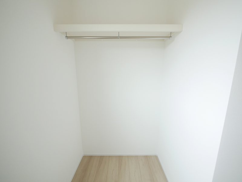 東大沼町２丁目　新築建売　２号棟 内観写真（収納）