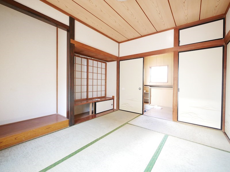 西成沢町４丁目１９０番 内観写真（リビング以外の居室）