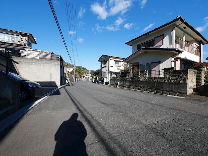 西成沢町４丁目１９０番 現地写真（前面道路含む現地写真）