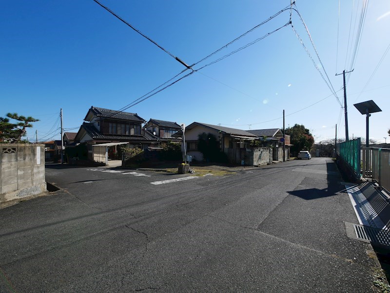 久慈町６丁目５８１３番 現地写真（前面道路含む現地写真）