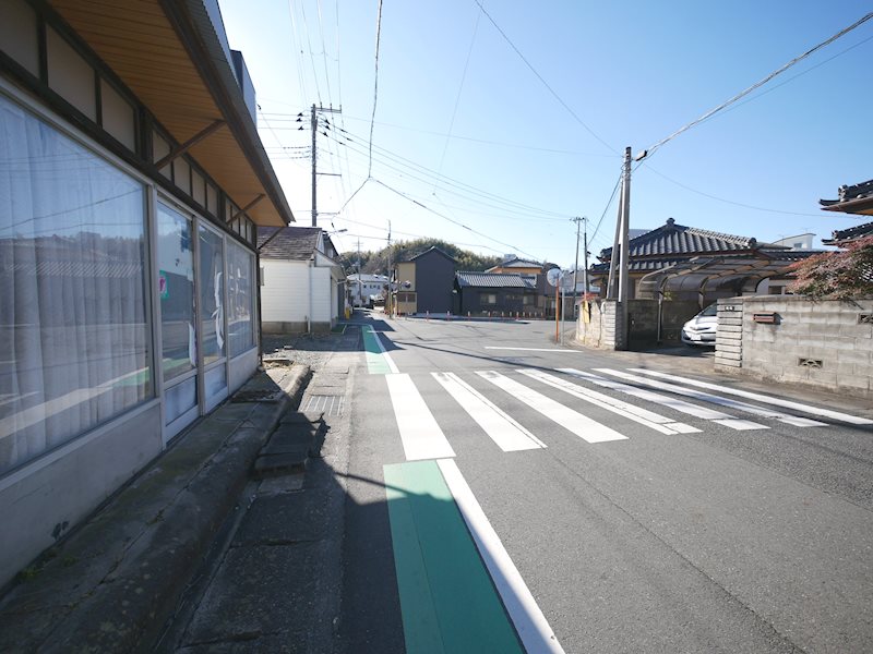 久慈町３丁目１０７９番１ 現地写真（前面道路含む現地写真）