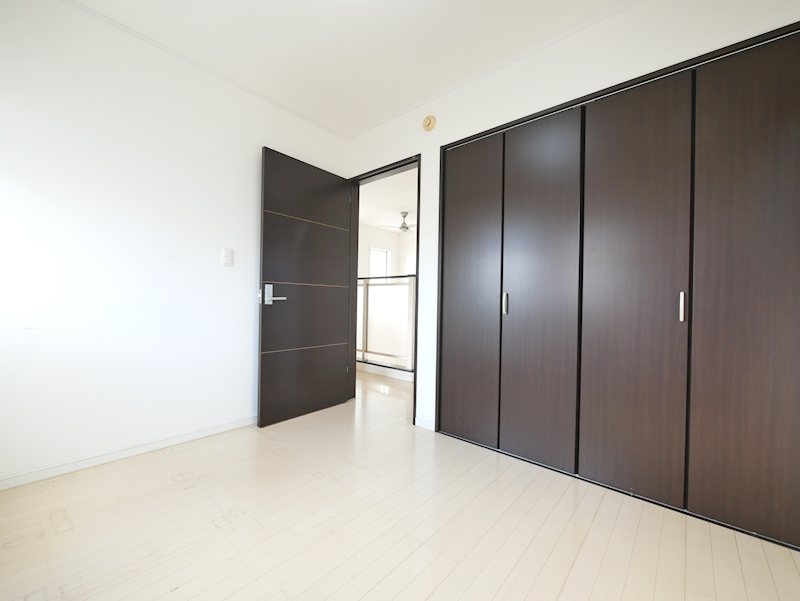 みかの原町１丁目３３６番 内観写真（リビング以外の居室）