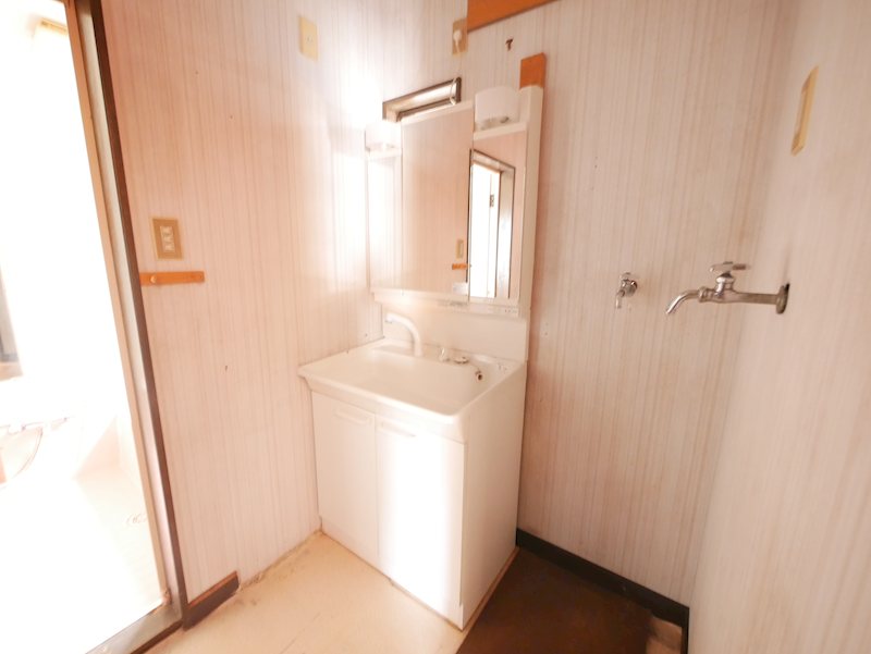 折笠町字前柴１９７番 内観写真（洗面台・洗面所）