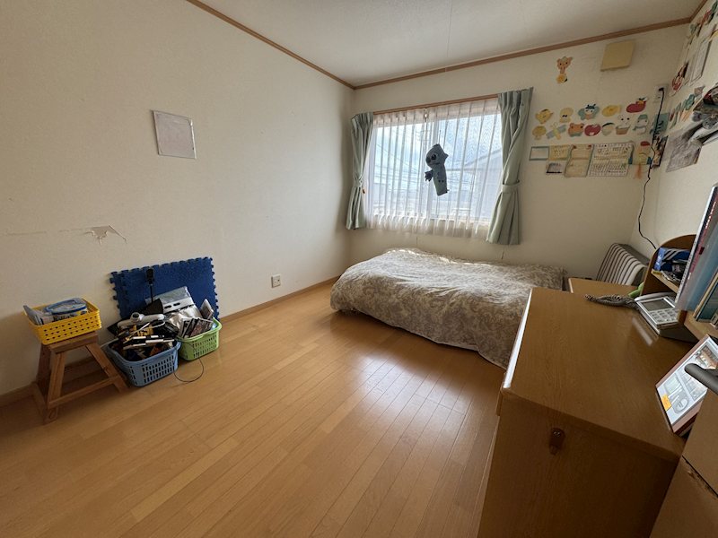 久慈町５丁目１０５１番７ 内観写真（リビング以外の居室）