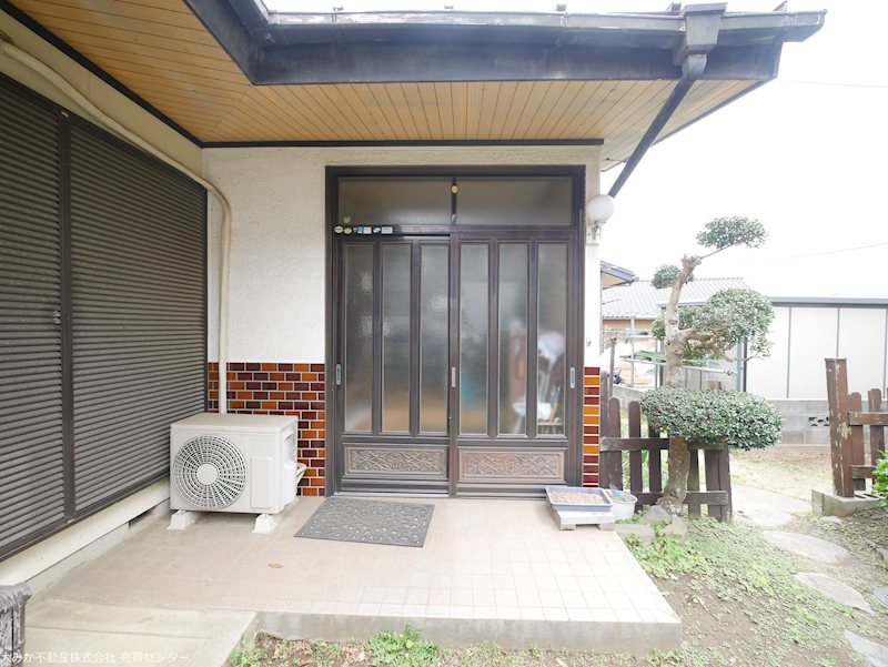 大久保町１丁目３９番１、６ 現地写真（玄関）