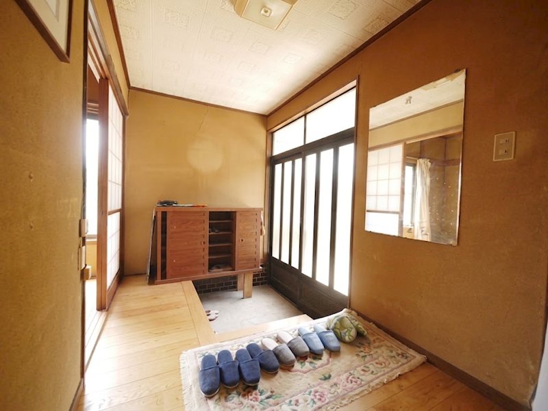 大久保町１丁目３９番１、６ 現地写真（玄関）