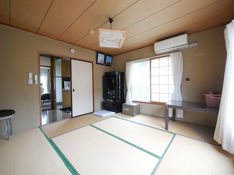 川尻町７丁目４３１番、４３２番 内観写真（リビング以外の居室）