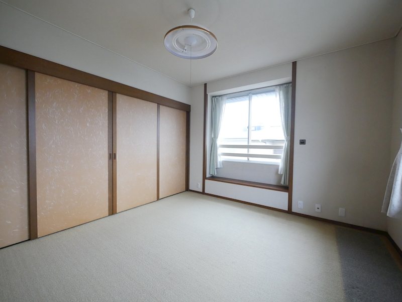 川尻町７丁目４３１番、４３２番 内観写真（リビング以外の居室）
