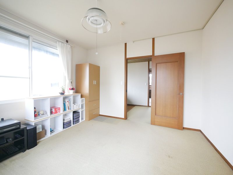 川尻町７丁目４３１番、４３２番 内観写真（リビング以外の居室）