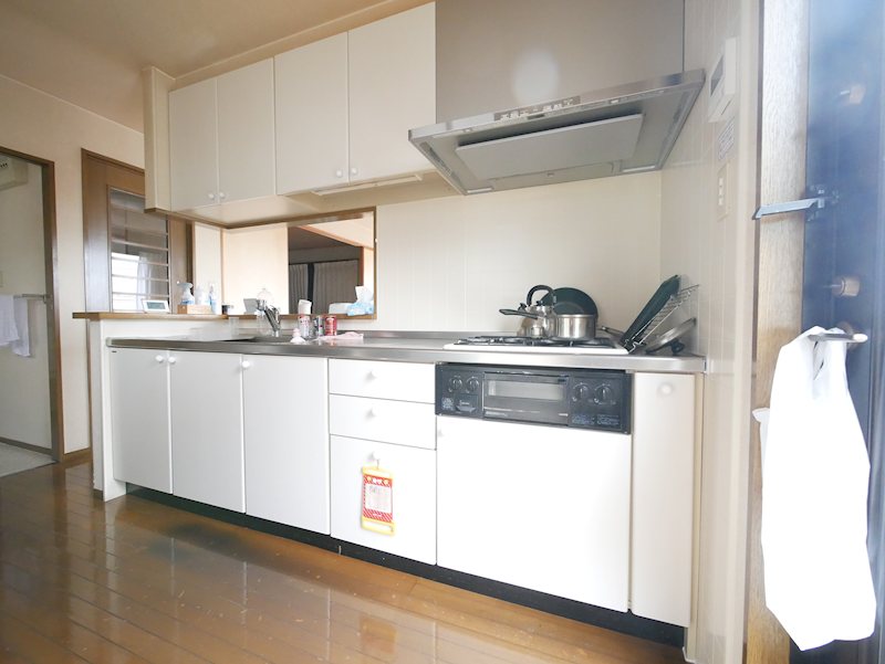 石名坂町１丁目２９４番６３ 内観写真（キッチン）