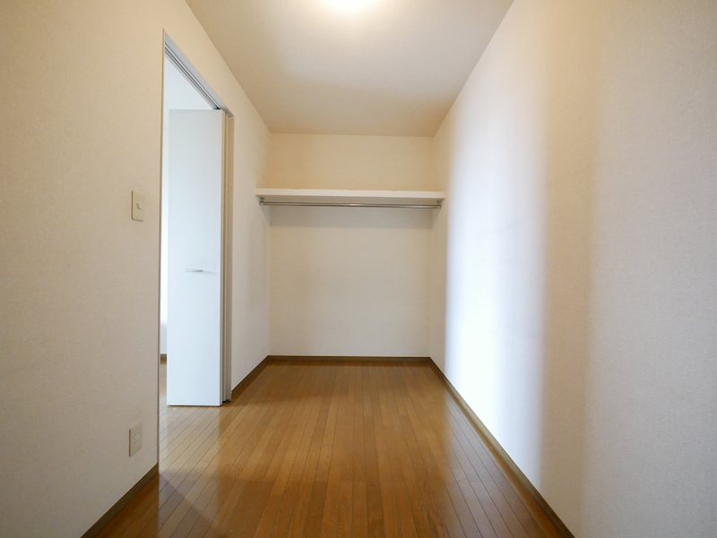 石名坂町１丁目２９４番６３ 内観写真（収納）
