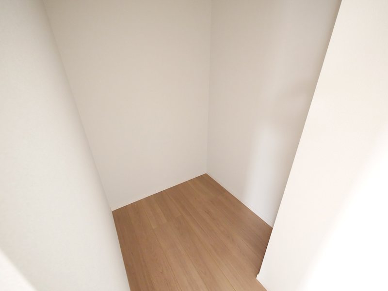 桜川町３丁目２期 内観写真（収納）