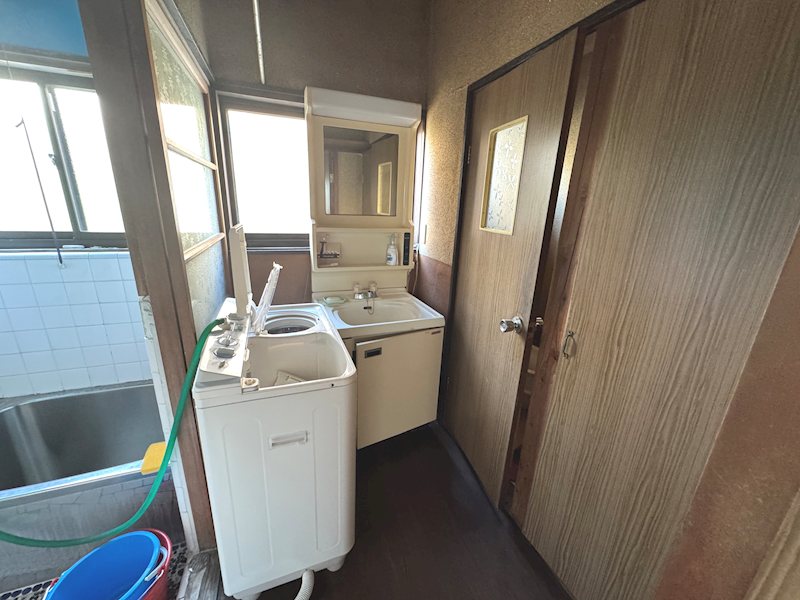 東大沼町４丁目１７９番 内観写真（洗面台・洗面所）