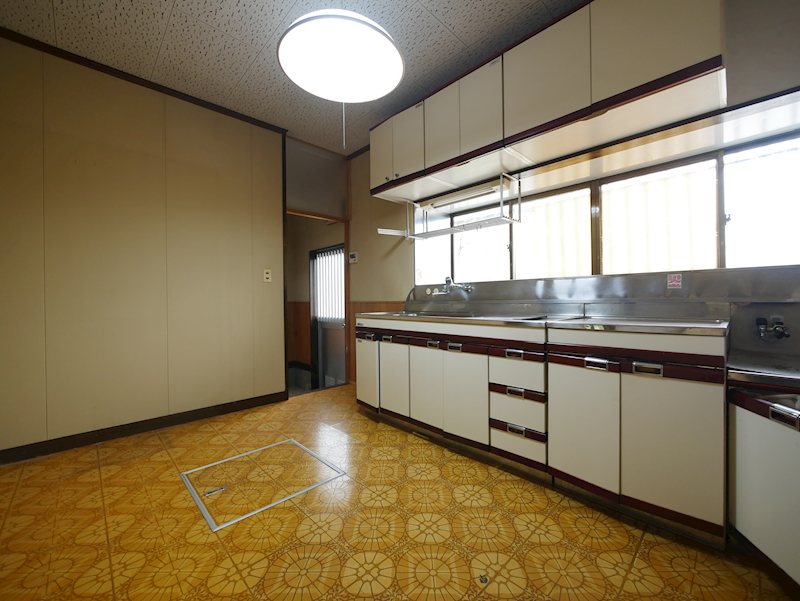 大沼町２丁目１１１番 内観写真（キッチン）