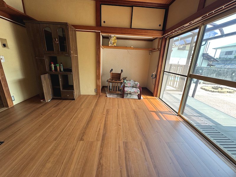川尻町字切関１１２３番７０ 内観写真（リビング以外の居室）