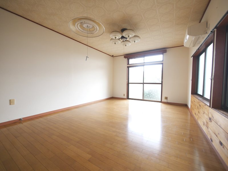 高鈴町５丁目３３６番 内観写真（リビング）