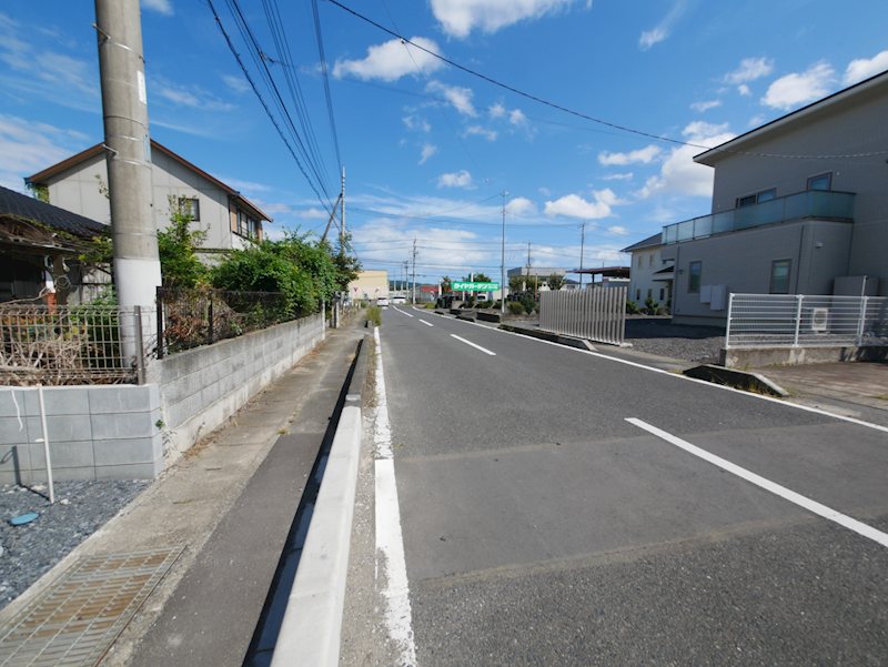 常陸太田市内堀町３５５９番４、３５６０番２ 現地写真（前面道路含む現地写真）