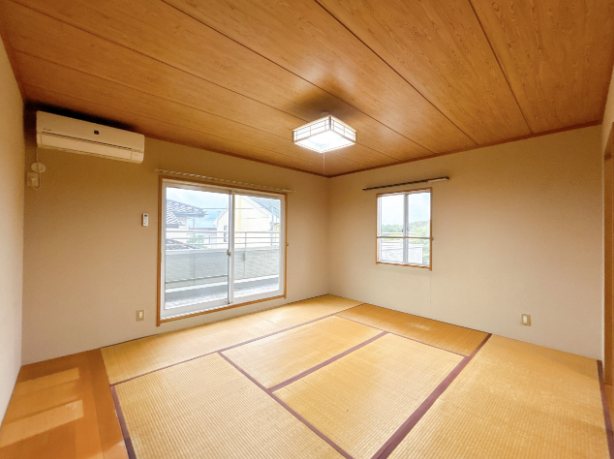 常陸太田市真弓町３１０５番１ 内観写真（リビング以外の居室）