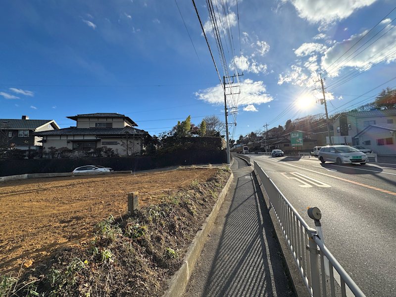 本宮町３丁目２１番 現地写真（前面道路含む現地写真）