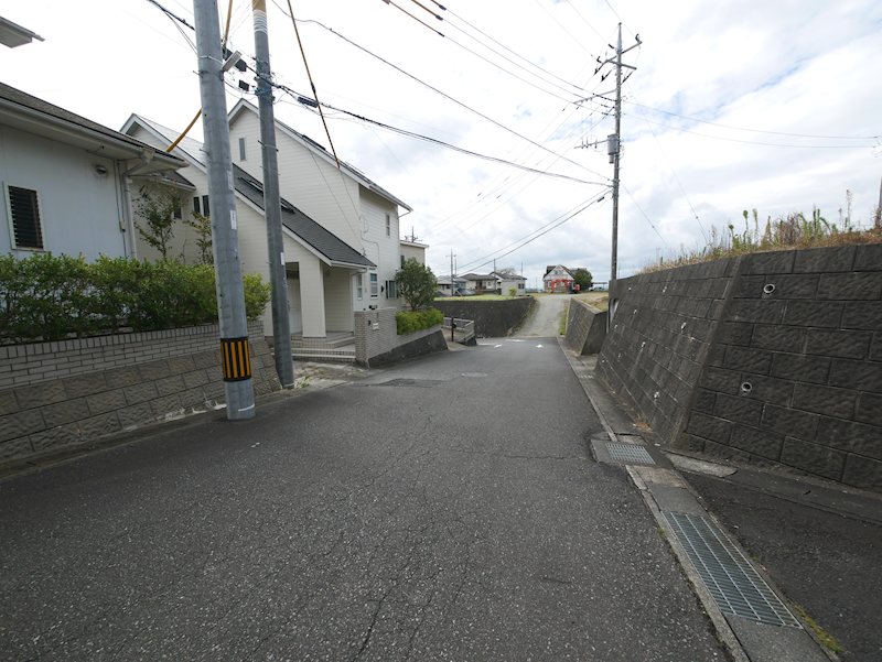 石名坂町１丁目７７９番７９、７７９番８６、７７９番８１ 現地写真（前面道路含む現地写真）