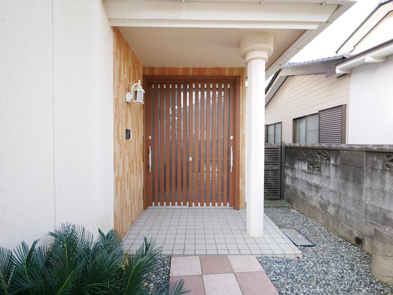 日高町２丁目７８番５他 現地写真（玄関）