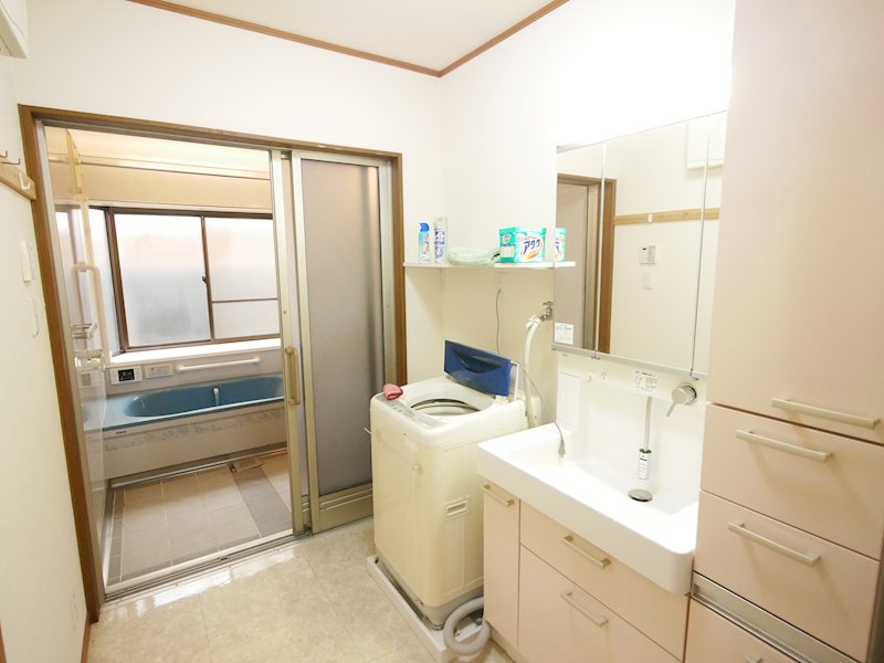 日高町２丁目７８番５他 内観写真（洗面台・洗面所）