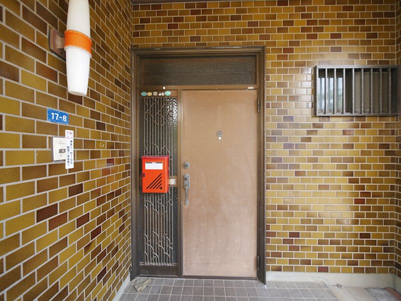 台原町３丁目３０３番 現地写真（玄関）