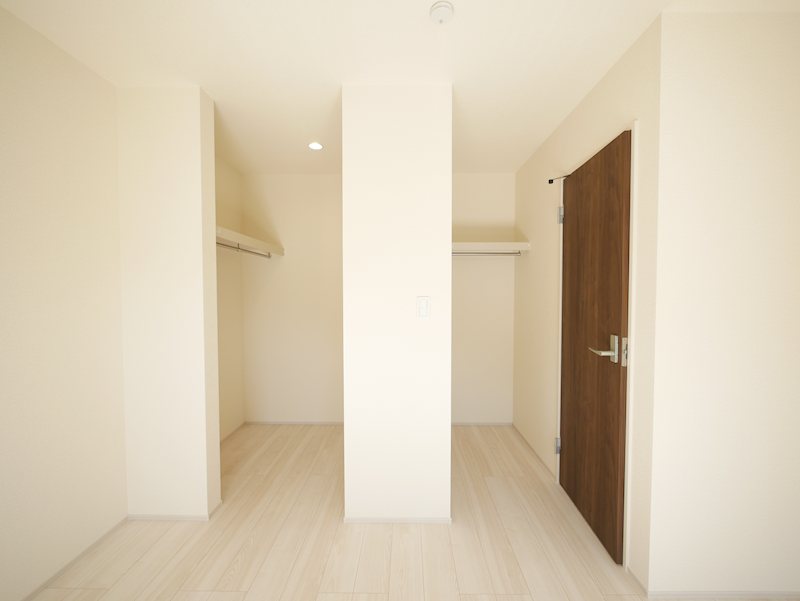 滑川本町２丁目　３期　２号棟 内観写真（収納）