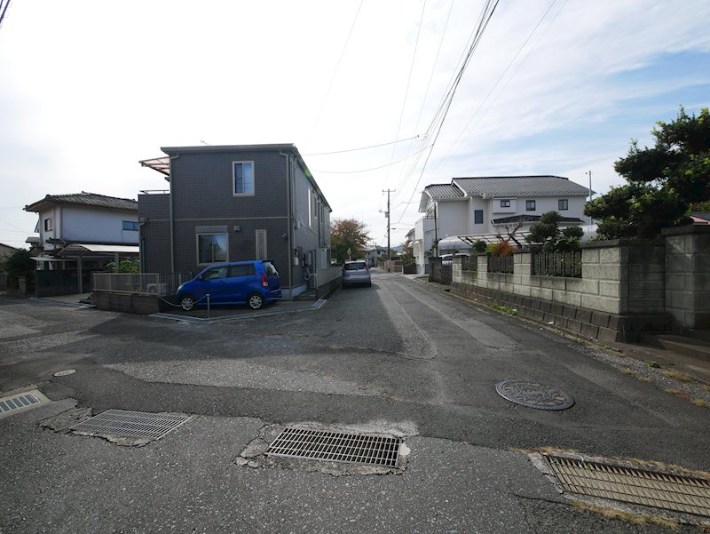 東大沼町２丁目５１６番 現地写真（前面道路含む現地写真）