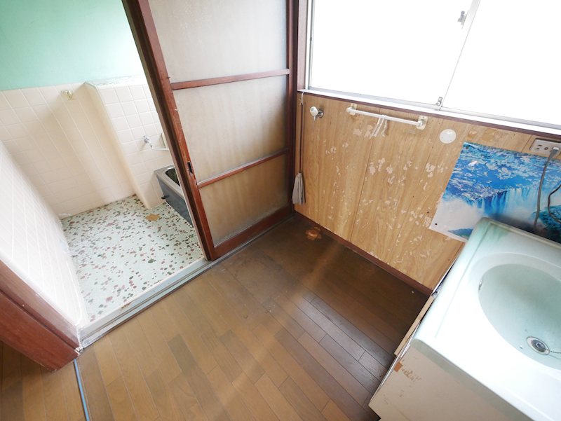 滑川本町３丁目３１０番 内観写真（洗面台・洗面所）