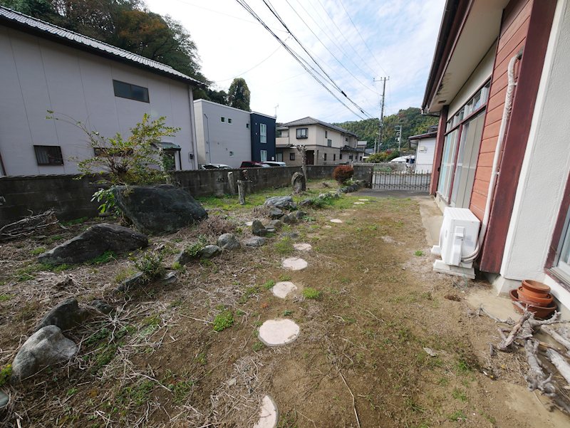 滑川本町３丁目３１０番 現地写真（庭）