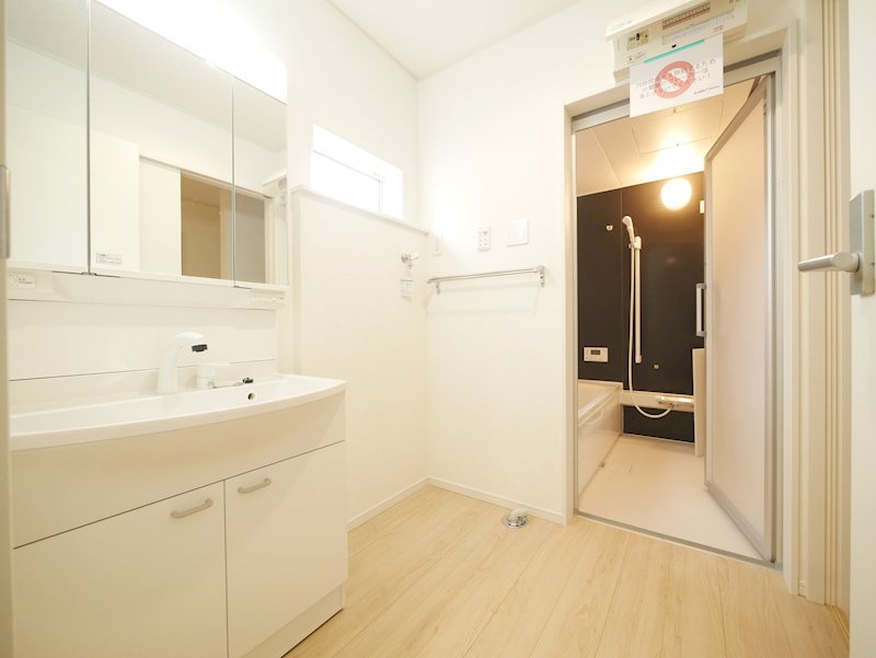 久慈町６丁目第２５　２号棟 内観写真（洗面台・洗面所）