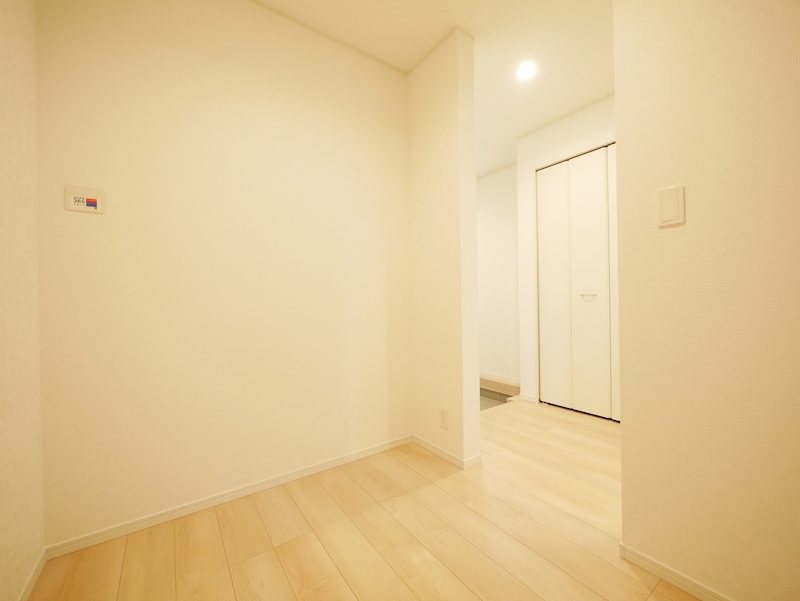 久慈町６丁目第２５　２号棟 内観写真（収納）