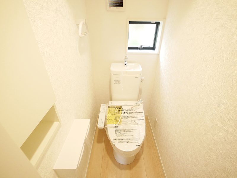 久慈町６丁目第２５　３号棟 内観写真（トイレ）