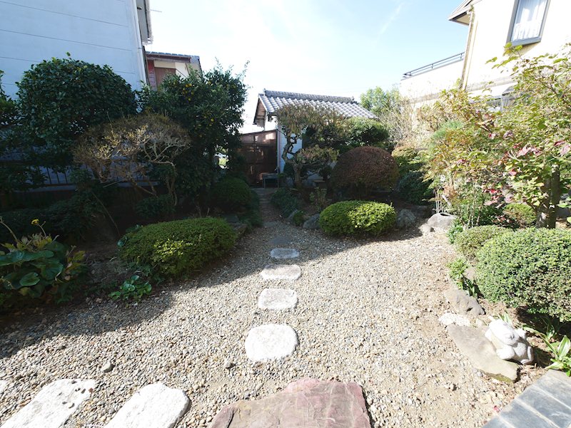 久慈町１丁目５７５３番、５７７２番４３ 現地写真（庭）