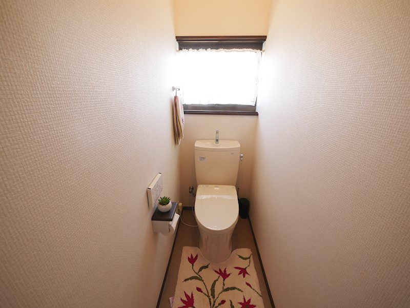久慈町１丁目５７５３番、５７７２番４３ 内観写真（トイレ）